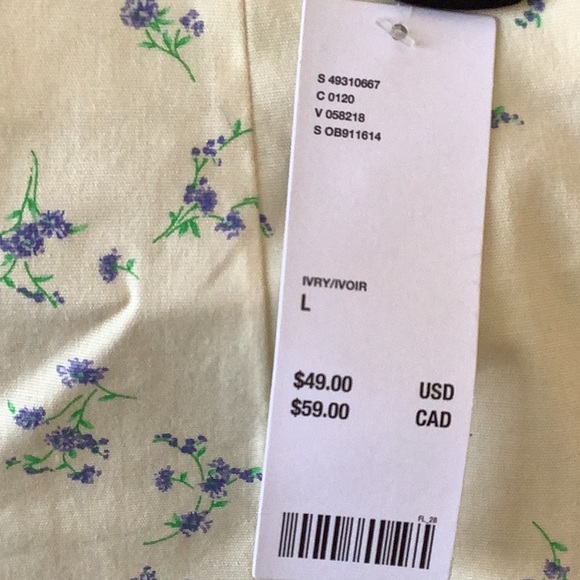 Adorable NWT Mini Skirt 💜💜 by Urban Outfitters - Picture 2 of 9